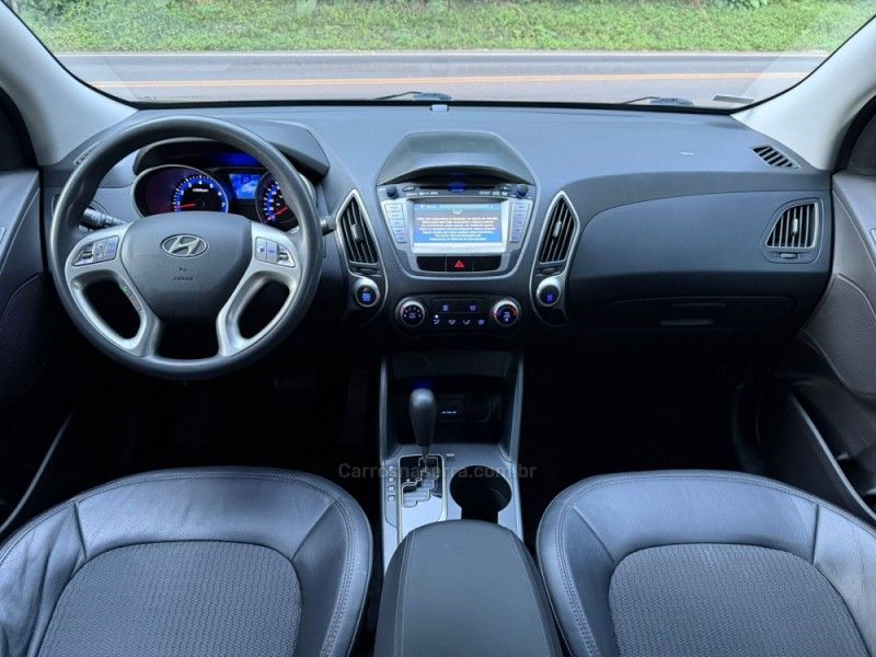 HYUNDAI IX35 2.0 MPFI GLS 16V 2015/2016 KASPER VEÍCULOS DOIS IRMÃOS / Carros no Vale HYUNDAI IX35 2.0 MPFI GLS 16V 2015/2016 KASPER VEÍCULOS DOIS IRMÃOS / Carros no Vale