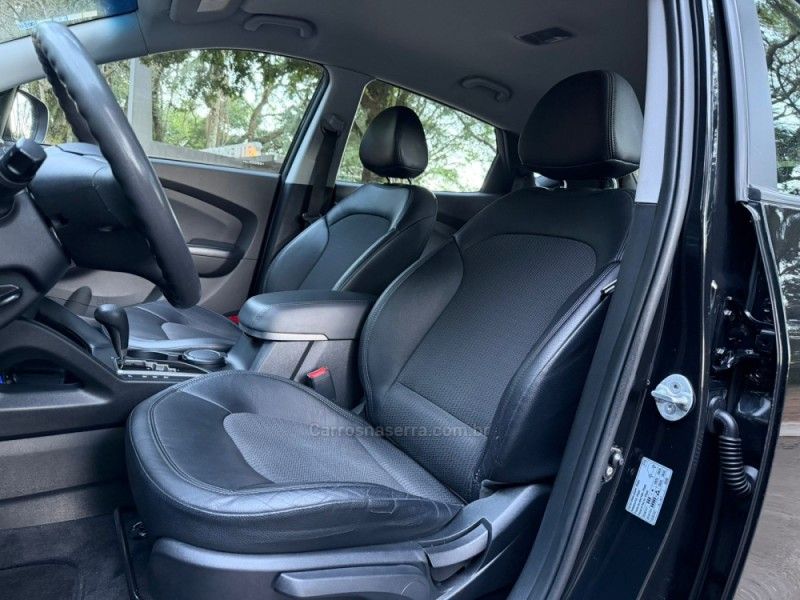 HYUNDAI IX35 2.0 MPFI GLS 16V 2015/2016 KASPER VEÍCULOS DOIS IRMÃOS / Carros no Vale HYUNDAI IX35 2.0 MPFI GLS 16V 2015/2016 KASPER VEÍCULOS DOIS IRMÃOS / Carros no Vale