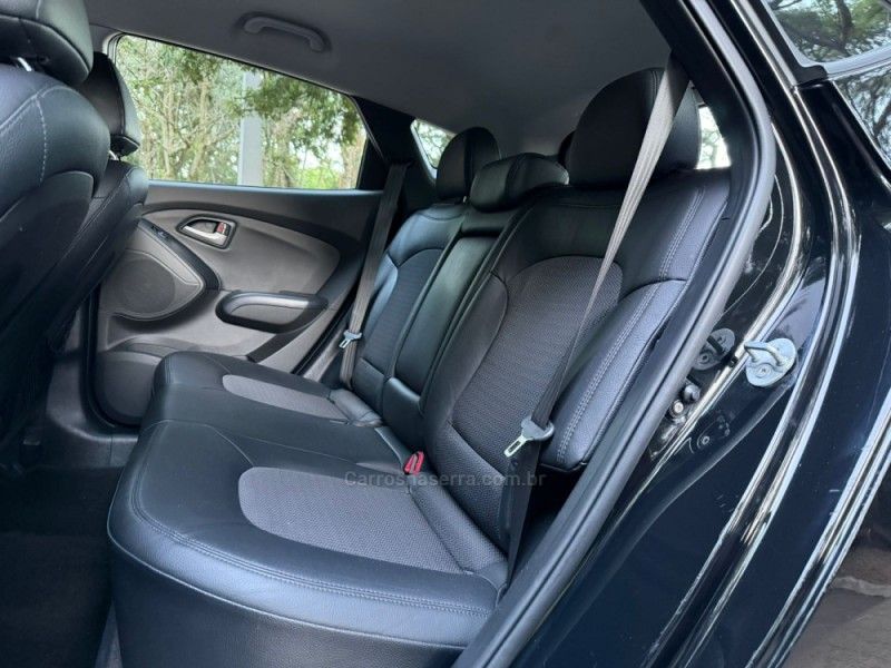 HYUNDAI IX35 2.0 MPFI GLS 16V 2015/2016 KASPER VEÍCULOS DOIS IRMÃOS / Carros no Vale HYUNDAI IX35 2.0 MPFI GLS 16V 2015/2016 KASPER VEÍCULOS DOIS IRMÃOS / Carros no Vale