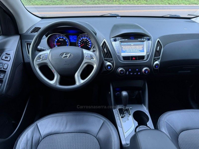 HYUNDAI IX35 2.0 MPFI GLS 16V 2015/2016 KASPER VEÍCULOS DOIS IRMÃOS / Carros no Vale HYUNDAI IX35 2.0 MPFI GLS 16V 2015/2016 KASPER VEÍCULOS DOIS IRMÃOS / Carros no Vale