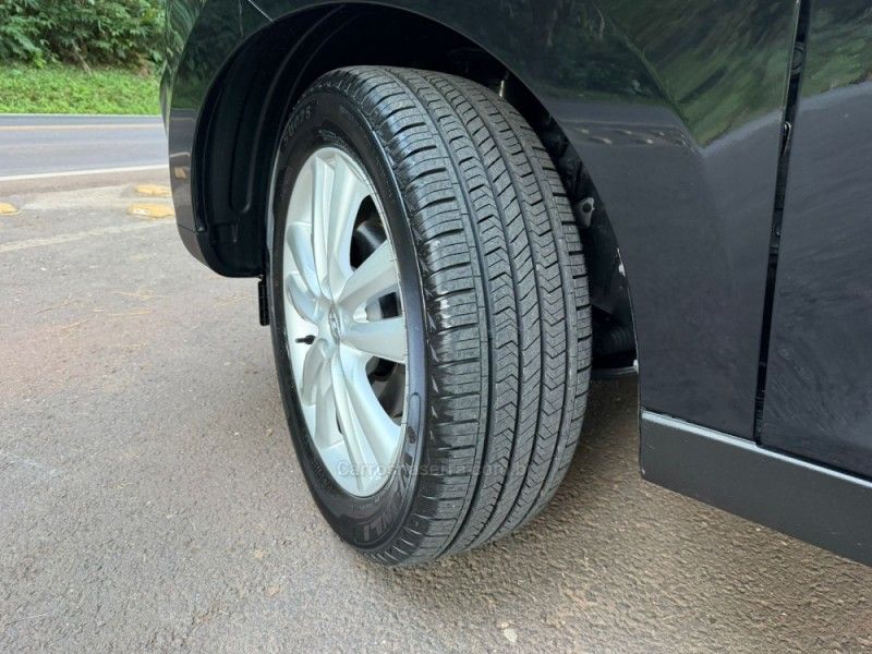 HYUNDAI IX35 2.0 MPFI GLS 16V 2015/2016 KASPER VEÍCULOS DOIS IRMÃOS / Carros no Vale HYUNDAI IX35 2.0 MPFI GLS 16V 2015/2016 KASPER VEÍCULOS DOIS IRMÃOS / Carros no Vale
