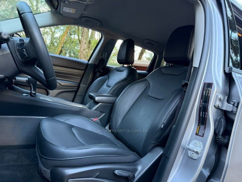 JEEP COMPASS 1.3 LONGITUDE T270 16V TURBO 4X2 2021/2022 KASPER VEÍCULOS DOIS IRMÃOS / Carros no Vale