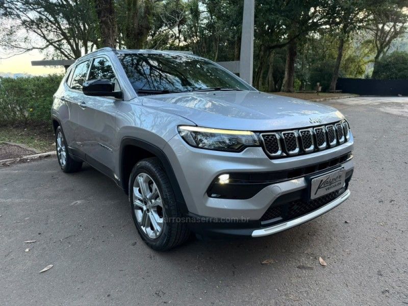 JEEP COMPASS 1.3 LONGITUDE T270 16V TURBO 4X2 2021/2022 KASPER VEÍCULOS DOIS IRMÃOS / Carros no Vale