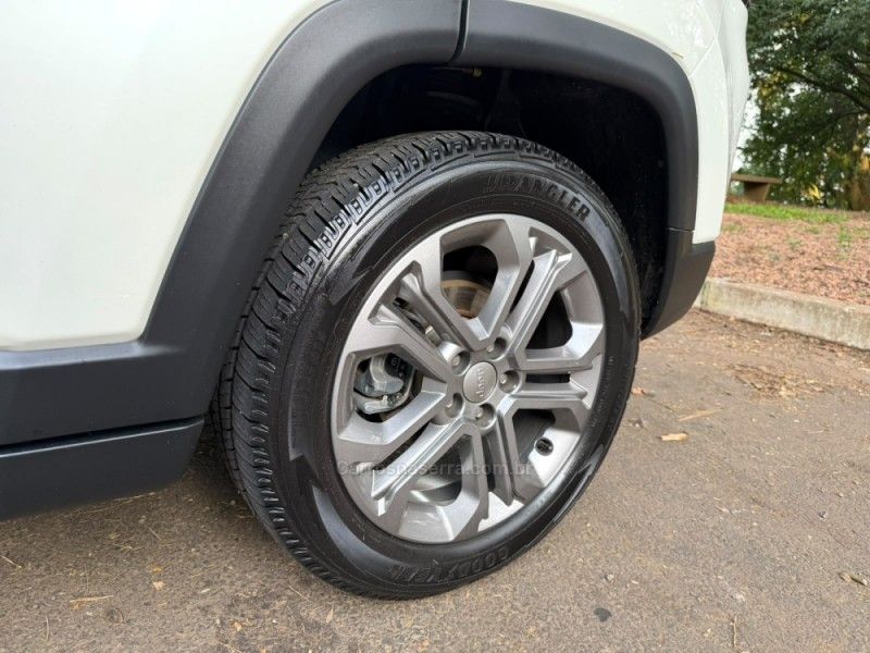 JEEP COMPASS 1.3 LONGITUDE T270 16V TURBO 2023/2023 KASPER VEÍCULOS DOIS IRMÃOS / Carros no Vale JEEP COMPASS 1.3 LONGITUDE T270 16V TURBO 2023/2023 KASPER VEÍCULOS DOIS IRMÃOS / Carros no Vale
