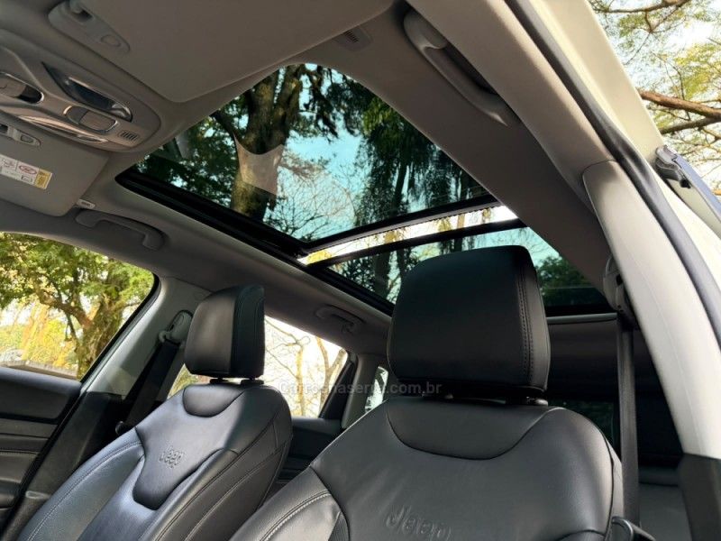 JEEP COMPASS 1.3 LONGITUDE T270 16V TURBO 2023/2023 KASPER VEÍCULOS DOIS IRMÃOS / Carros no Vale JEEP COMPASS 1.3 LONGITUDE T270 16V TURBO 2023/2023 KASPER VEÍCULOS DOIS IRMÃOS / Carros no Vale