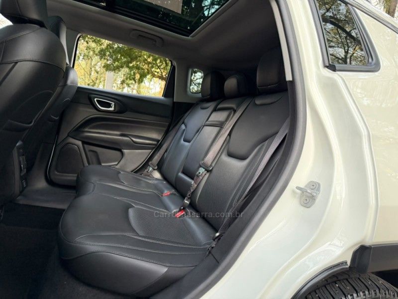 JEEP COMPASS 1.3 LONGITUDE T270 16V TURBO 2023/2023 KASPER VEÍCULOS DOIS IRMÃOS / Carros no Vale JEEP COMPASS 1.3 LONGITUDE T270 16V TURBO 2023/2023 KASPER VEÍCULOS DOIS IRMÃOS / Carros no Vale