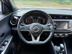 NISSAN KICKS 1.6 16V SV XTRONIC 2019/2019 KASPER VEÍCULOS DOIS IRMÃOS / Carros no Vale