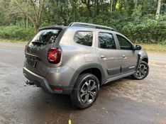 RENAULT DUSTER 1.3 TCE ICONIC PLUS 2024/2025 KASPER VEÍCULOS DOIS IRMÃOS / Carros no Vale