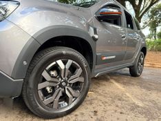 RENAULT DUSTER 1.3 TCE ICONIC PLUS 2024/2025 KASPER VEÍCULOS DOIS IRMÃOS / Carros no Vale