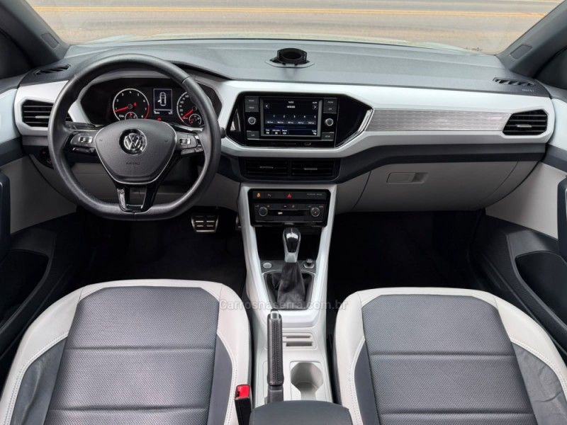 VOLKSWAGEN T-CROSS 1.4 HIGHLINE TSI 16V 2019/2020 KASPER VEÍCULOS DOIS IRMÃOS / Carros no Vale VOLKSWAGEN T-CROSS 1.4 HIGHLINE TSI 16V 2019/2020 KASPER VEÍCULOS DOIS IRMÃOS / Carros no Vale