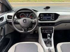 VOLKSWAGEN T-CROSS 1.4 HIGHLINE TSI 16V 2019/2020 KASPER VEÍCULOS DOIS IRMÃOS / Carros no Vale
