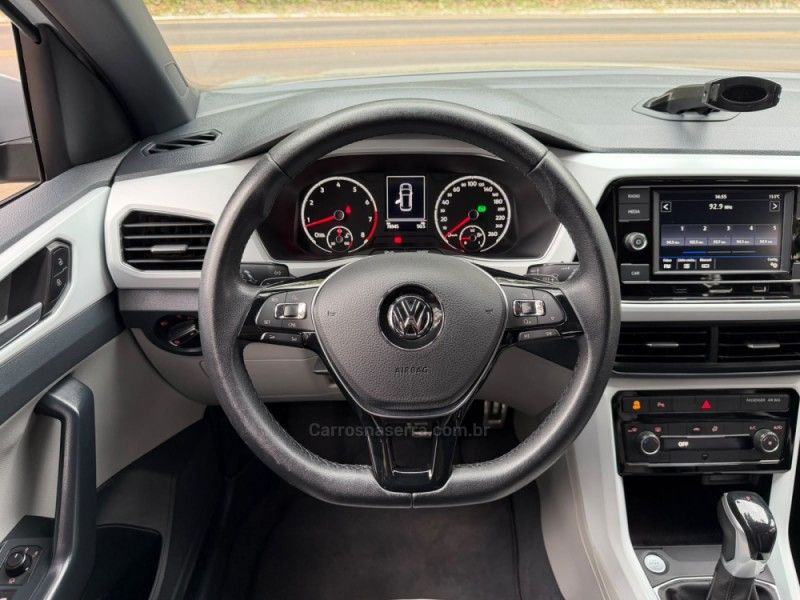 VOLKSWAGEN T-CROSS 1.4 HIGHLINE TSI 16V 2019/2020 KASPER VEÍCULOS DOIS IRMÃOS / Carros no Vale VOLKSWAGEN T-CROSS 1.4 HIGHLINE TSI 16V 2019/2020 KASPER VEÍCULOS DOIS IRMÃOS / Carros no Vale