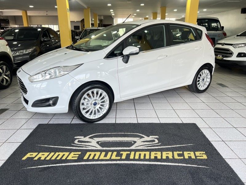 FORD FIESTA 1.6 TITANIUM HATCH 16V 2015/2015 PRIME MULTIMARCAS CAXIAS DO SUL / Carros no Vale FORD FIESTA 1.6 TITANIUM HATCH 16V 2015/2015 PRIME MULTIMARCAS CAXIAS DO SUL / Carros no Vale