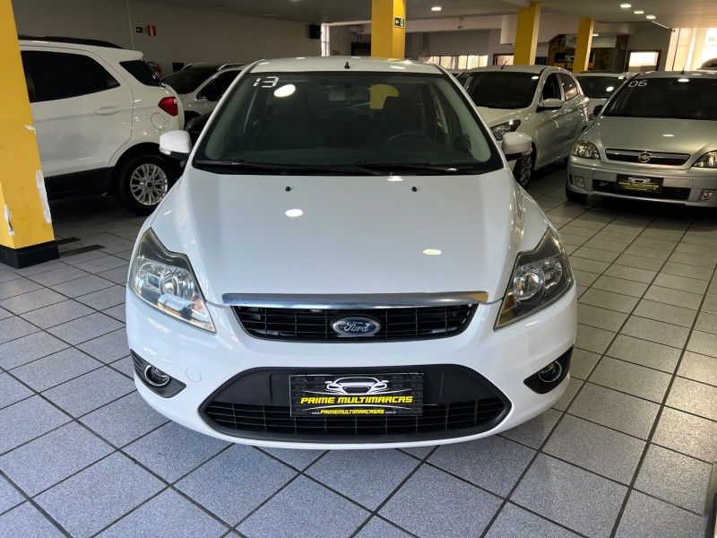 FORD FOCUS 1.6 GLX 16V 2013/2013 PRIME MULTIMARCAS CAXIAS DO SUL / Carros no Vale