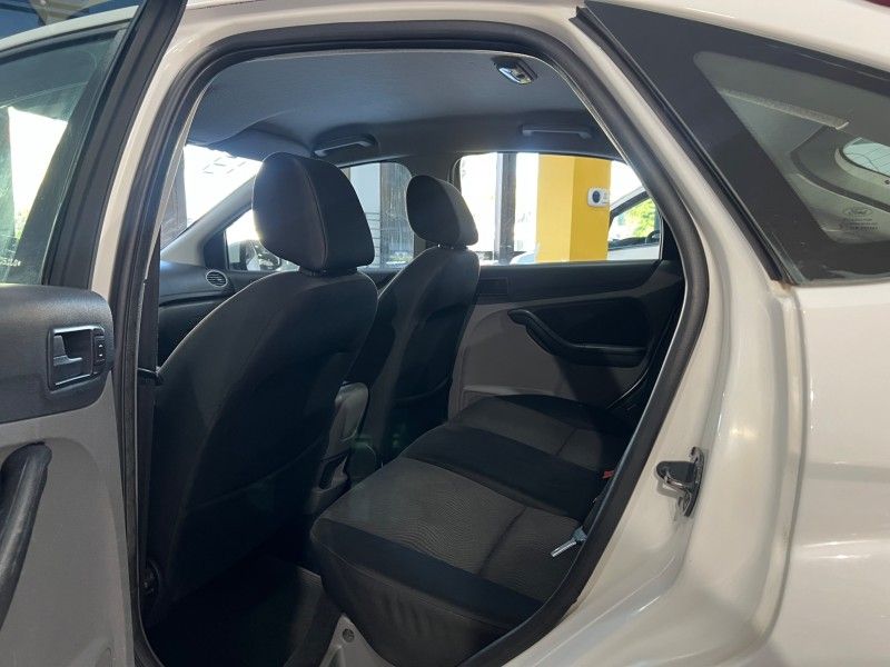 FORD FOCUS 1.6 GLX 16V 2013/2013 PRIME MULTIMARCAS CAXIAS DO SUL / Carros no Vale