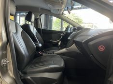 FORD FOCUS 1.6 SE HATCH 16V 2014/2015 PRIME MULTIMARCAS CAXIAS DO SUL / Carros no Vale