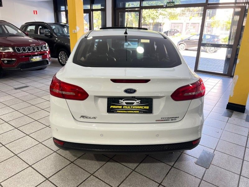 FORD FOCUS 2.0 TITANIUM PLUS SEDAN 16V 2016/2016 PRIME MULTIMARCAS CAXIAS DO SUL / Carros no Vale FORD FOCUS 2.0 TITANIUM PLUS SEDAN 16V 2016/2016 PRIME MULTIMARCAS CAXIAS DO SUL / Carros no Vale