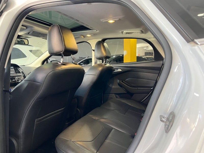 FORD FOCUS 2.0 TITANIUM PLUS SEDAN 16V 2016/2016 PRIME MULTIMARCAS CAXIAS DO SUL / Carros no Vale FORD FOCUS 2.0 TITANIUM PLUS SEDAN 16V 2016/2016 PRIME MULTIMARCAS CAXIAS DO SUL / Carros no Vale