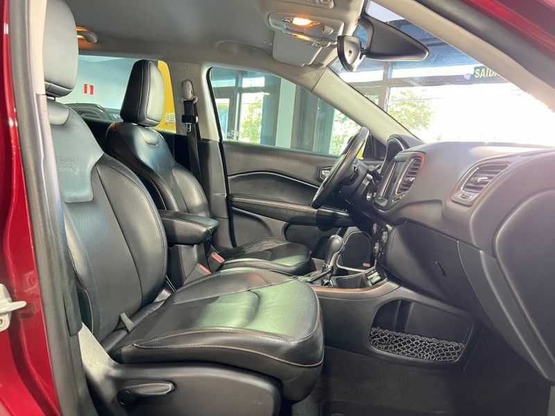 JEEP COMPASS 2.0 16V LONGITUDE 2017/2017 PRIME MULTIMARCAS CAXIAS DO SUL / Carros no Vale JEEP COMPASS 2.0 16V LONGITUDE 2017/2017 PRIME MULTIMARCAS CAXIAS DO SUL / Carros no Vale