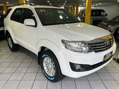 TOYOTA HILUX SW4 2.7 SR 4X2 16V 2014/2014 PRIME MULTIMARCAS CAXIAS DO SUL / Carros no Vale