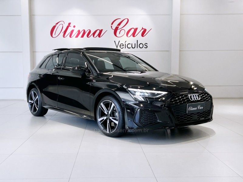 AUDI A3 2.0 TFSI 40 PERFORMANCE BLACK SPORTBACK 2024/2024 ÓTIMA CAR FLORES DA CUNHA / Carros no Vale AUDI A3 2.0 TFSI 40 PERFORMANCE BLACK SPORTBACK 2024/2024 ÓTIMA CAR FLORES DA CUNHA / Carros no Vale