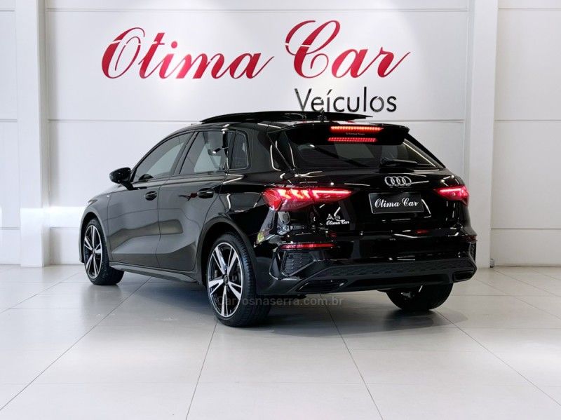AUDI A3 2.0 TFSI 40 PERFORMANCE BLACK SPORTBACK 2024/2024 ÓTIMA CAR FLORES DA CUNHA / Carros no Vale AUDI A3 2.0 TFSI 40 PERFORMANCE BLACK SPORTBACK 2024/2024 ÓTIMA CAR FLORES DA CUNHA / Carros no Vale