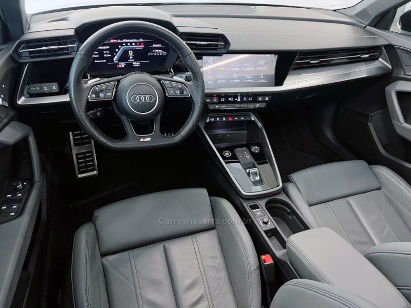 AUDI A3 2.0 TFSI 40 PERFORMANCE BLACK SPORTBACK 2024/2024 ÓTIMA CAR FLORES DA CUNHA / Carros no Vale AUDI A3 2.0 TFSI 40 PERFORMANCE BLACK SPORTBACK 2024/2024 ÓTIMA CAR FLORES DA CUNHA / Carros no Vale