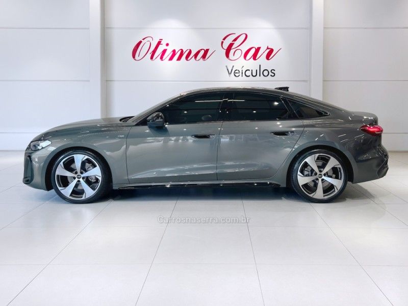 AUDI A5 2.0 PERFORMANCE S EDITION 16V 2025/2025 ÓTIMA CAR FLORES DA CUNHA / Carros no Vale
