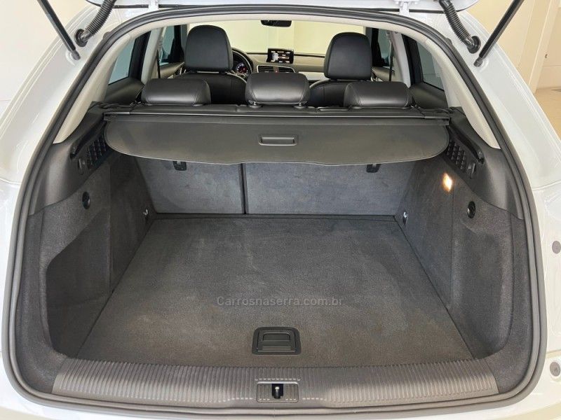 AUDI Q3 1.4 TFSI ATTRACTION 16V S TRONIC 2017/2018 ÓTIMA CAR FLORES DA CUNHA / Carros no Vale AUDI Q3 1.4 TFSI ATTRACTION 16V S TRONIC 2017/2018 ÓTIMA CAR FLORES DA CUNHA / Carros no Vale