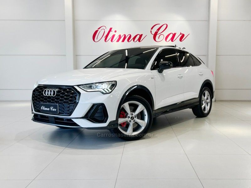 AUDI Q3 2.0 TFSI SPORTBACK PERFORMANCE BLACK QUATTRO 2022/2023 ÓTIMA CAR FLORES DA CUNHA / Carros no Vale