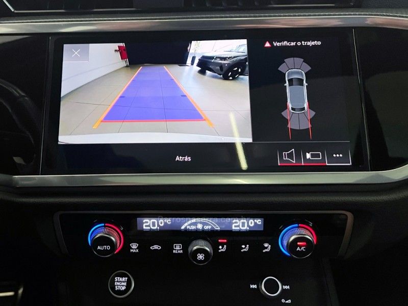 AUDI Q3 2.0 TFSI SPORTBACK PERFORMANCE BLACK QUATTRO 2022/2023 ÓTIMA CAR FLORES DA CUNHA / Carros no Vale