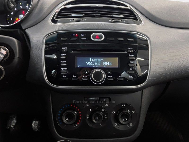 FIAT PUNTO 1.4 ATTRACTIVE ITALIA 8V 2015/2016 ÓTIMA CAR FLORES DA CUNHA / Carros no Vale