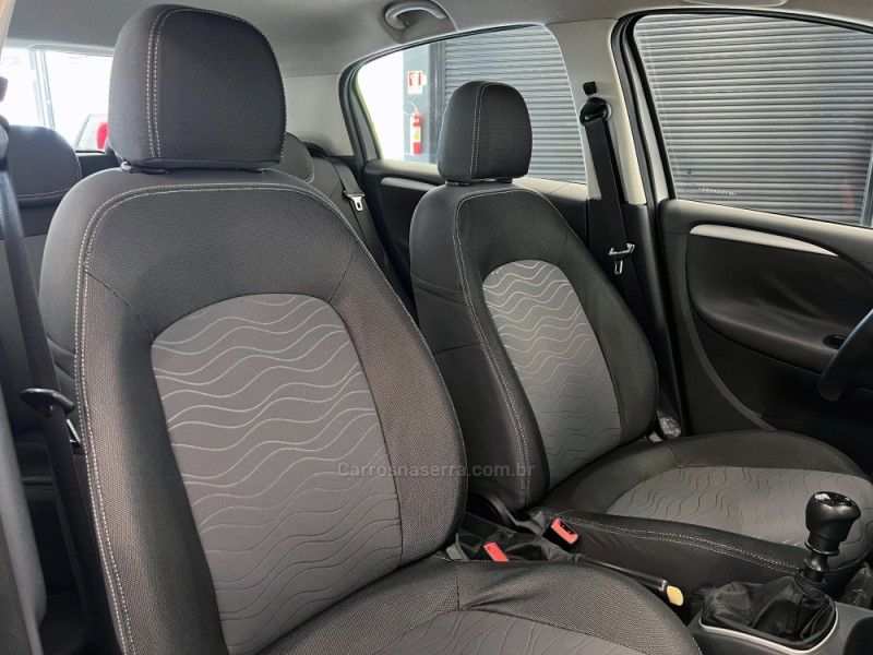 FIAT PUNTO 1.4 ATTRACTIVE ITALIA 8V 2015/2016 ÓTIMA CAR FLORES DA CUNHA / Carros no Vale