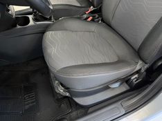 FIAT PUNTO 1.4 ATTRACTIVE ITALIA 8V 2015/2016 ÓTIMA CAR FLORES DA CUNHA / Carros no Vale