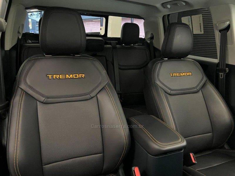 FORD MAVERICK 2.0 TREMOR TURBO 16V 2025/2025 ÓTIMA CAR FLORES DA CUNHA / Carros no Vale