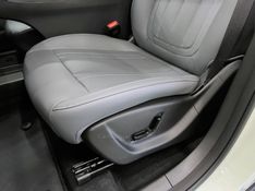 GEELY EX2 MAX 39,4 KW ELÉTRICO 2026/2027 ÓTIMA CAR FLORES DA CUNHA / Carros no Vale