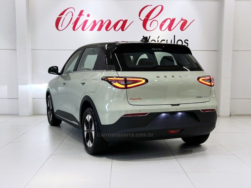 GEELY EX2 MAX 39,4 KW ELÉTRICO 2026/2027 ÓTIMA CAR FLORES DA CUNHA / Carros no Vale