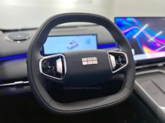 GEELY EX5 EM-I 1.5 MAX PHEV 16V HÍBRIDO 2025/2026 ÓTIMA CAR FLORES DA CUNHA / Carros no Vale