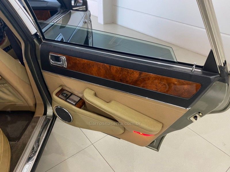 JAGUAR DAIMLER 3.6 V6 XJ40 1986/1987 ÓTIMA CAR FLORES DA CUNHA / Carros no Vale