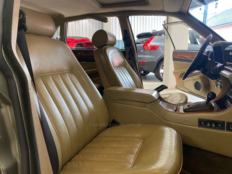 JAGUAR DAIMLER 3.6 V6 XJ40 1986/1987 ÓTIMA CAR FLORES DA CUNHA / Carros no Vale
