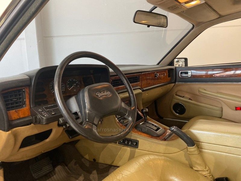 JAGUAR DAIMLER 3.6 V6 XJ40 1986/1987 ÓTIMA CAR FLORES DA CUNHA / Carros no Vale