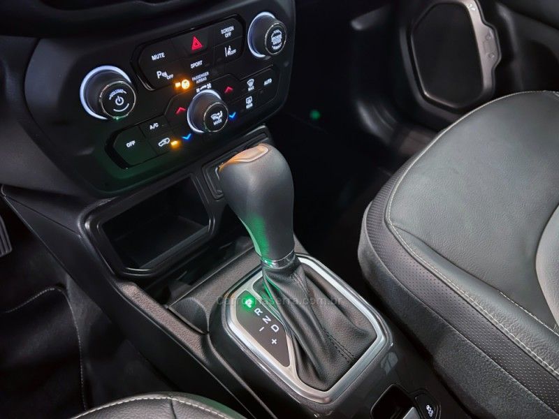 JEEP RENEGADE 1.3 LONGITUDE T270 16V TURBO 2023/2024 ÓTIMA CAR FLORES DA CUNHA / Carros no Vale JEEP RENEGADE 1.3 LONGITUDE T270 16V TURBO 2023/2024 ÓTIMA CAR FLORES DA CUNHA / Carros no Vale