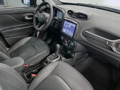 JEEP RENEGADE 1.3 LONGITUDE T270 16V TURBO 2023/2024 ÓTIMA CAR FLORES DA CUNHA / Carros no Vale