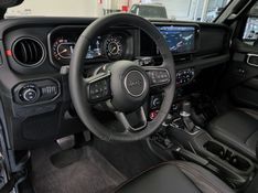 JEEP WRANGLER 2.0 RUBICON 4X4 AT8 16V 2025/2025 ÓTIMA CAR FLORES DA CUNHA / Carros no Vale