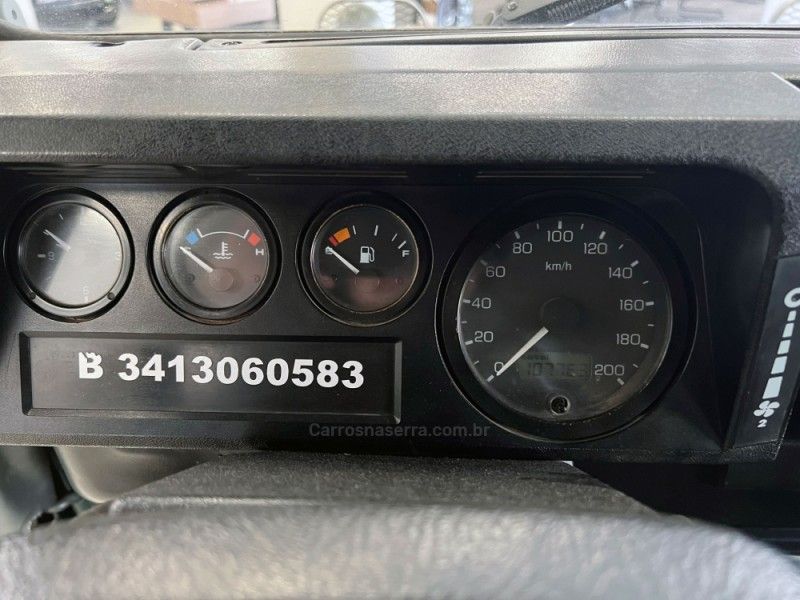 LAND ROVER DEFENDER 2.4 110 SW 4X4 TURBO 2004/2004 ÓTIMA CAR FLORES DA CUNHA / Carros no Vale