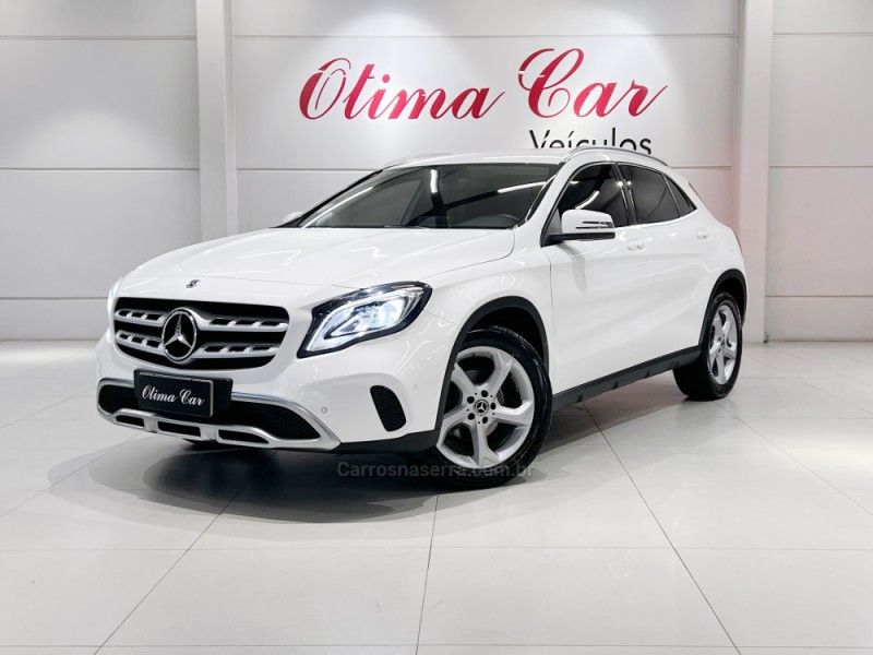 MERCEDES-BENZ GLA 200 1.6 CGI ADVANCE 16V TURBO 2018/2018 ÓTIMA CAR FLORES DA CUNHA / Carros no Vale MERCEDES-BENZ GLA 200 1.6 CGI ADVANCE 16V TURBO 2018/2018 ÓTIMA CAR FLORES DA CUNHA / Carros no Vale