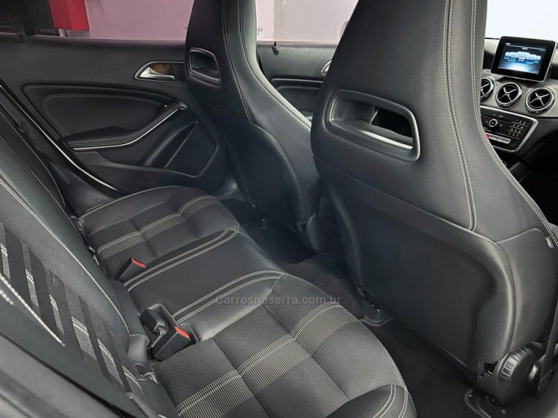 MERCEDES-BENZ GLA 200 1.6 CGI ADVANCE 16V TURBO 2018/2018 ÓTIMA CAR FLORES DA CUNHA / Carros no Vale MERCEDES-BENZ GLA 200 1.6 CGI ADVANCE 16V TURBO 2018/2018 ÓTIMA CAR FLORES DA CUNHA / Carros no Vale