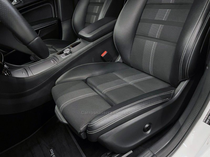MERCEDES-BENZ GLA 200 1.6 CGI ADVANCE 16V TURBO 2018/2018 ÓTIMA CAR FLORES DA CUNHA / Carros no Vale