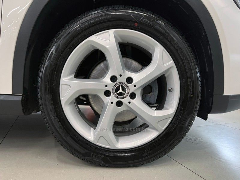 MERCEDES-BENZ GLA 200 1.6 CGI ADVANCE 16V TURBO 2018/2018 ÓTIMA CAR FLORES DA CUNHA / Carros no Vale MERCEDES-BENZ GLA 200 1.6 CGI ADVANCE 16V TURBO 2018/2018 ÓTIMA CAR FLORES DA CUNHA / Carros no Vale