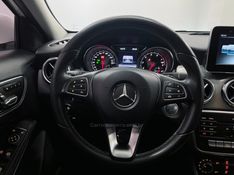 MERCEDES-BENZ GLA 200 1.6 CGI ADVANCE 16V TURBO 2018/2018 ÓTIMA CAR FLORES DA CUNHA / Carros no Vale